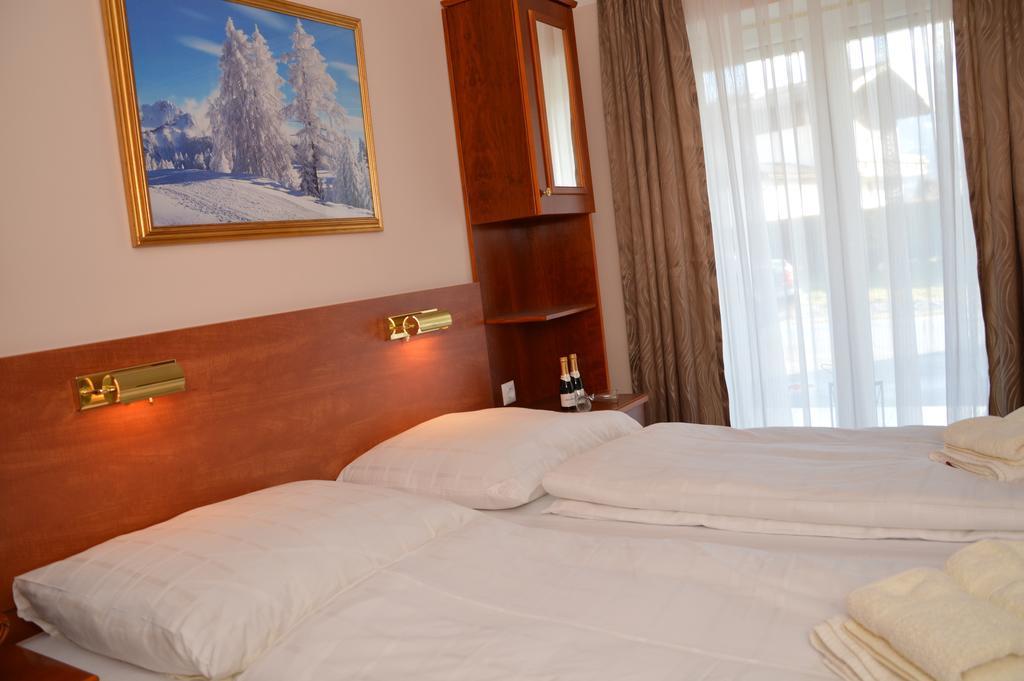 Private Room Pyrkerstrasse Bad Hofgastein Phòng bức ảnh