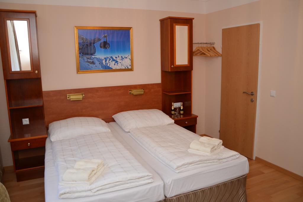 Private Room Pyrkerstrasse Bad Hofgastein Phòng bức ảnh